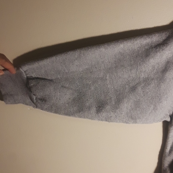 Yale gray sweater no size tag - Picture 2 of 12
